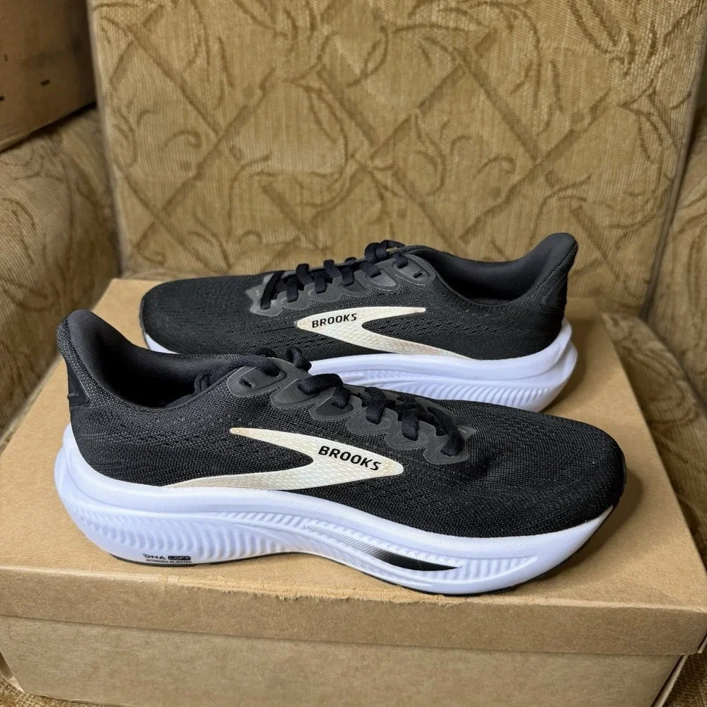 Brooks Ghost 17 Black Grey White Black 1204311B090 Women's Size 7 Running Shoes
